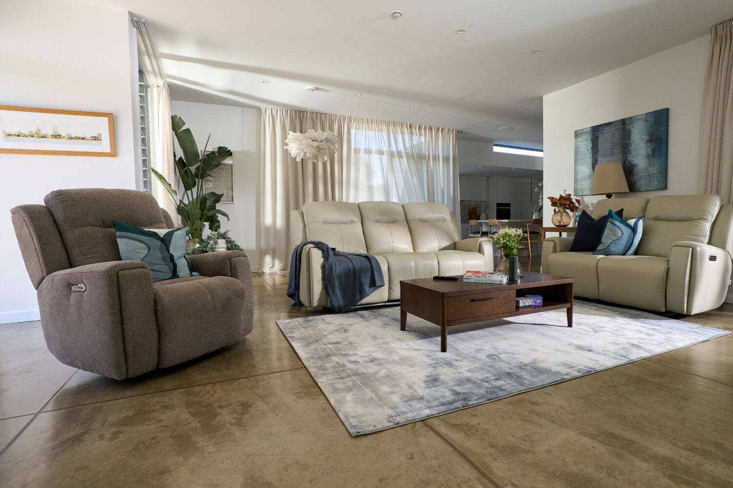 United 3 Seater Twin Power Recliner (All-In)