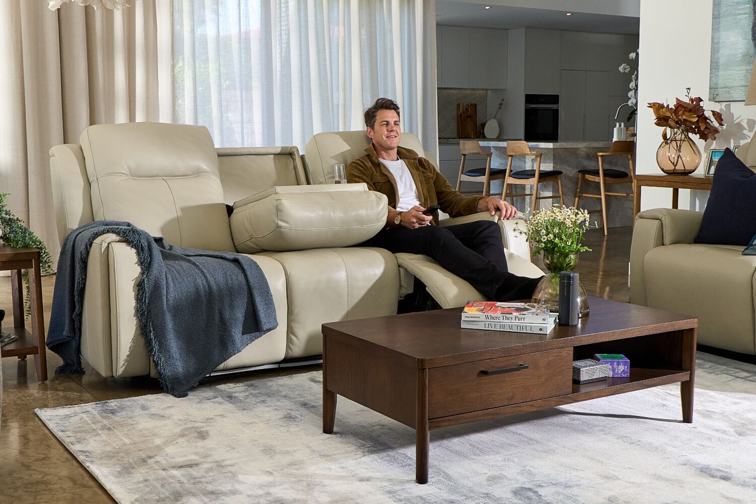 United 3 Seater Twin Power Recliner (All-In)