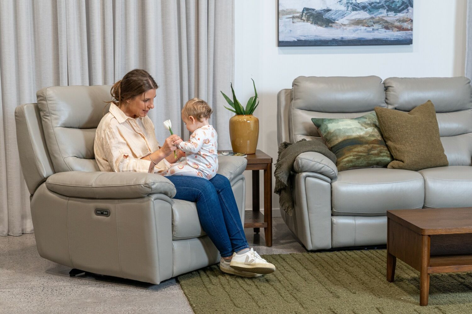 Derby Power Recliner & Headrest