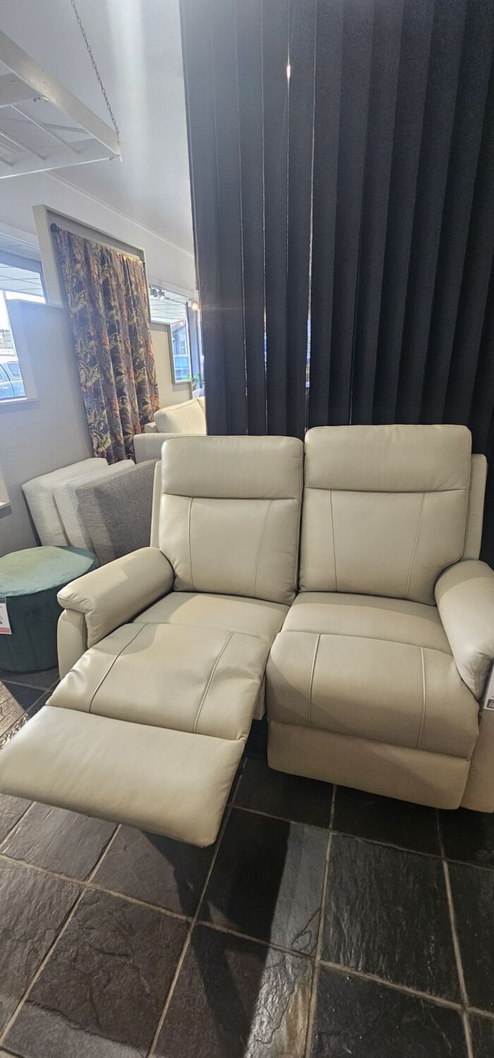 Clearance John Young Liam twin Manual recliner 