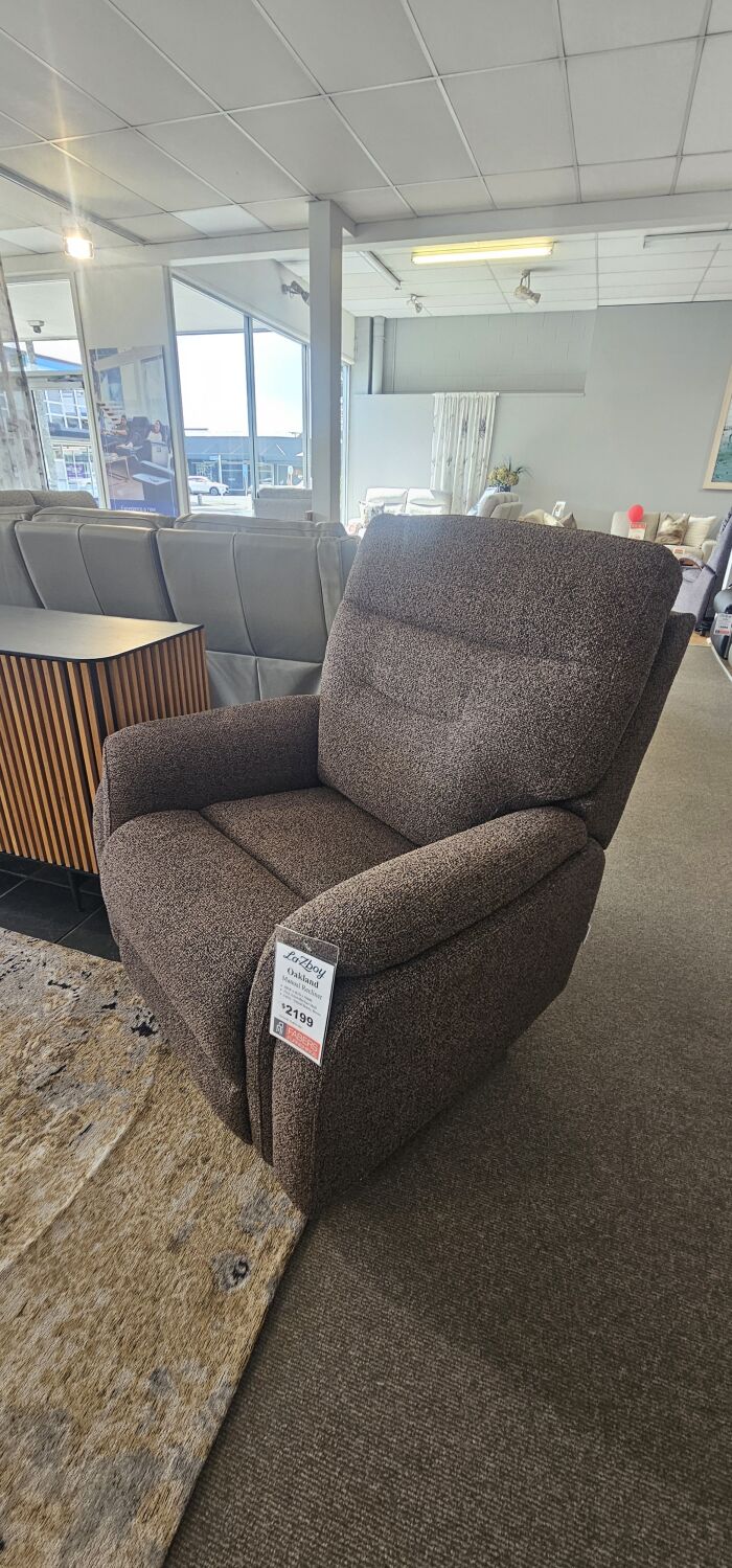 Clearance La-Z-Boy Oakland Manual Recliner