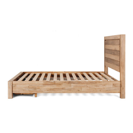 Arlo Queen Bed